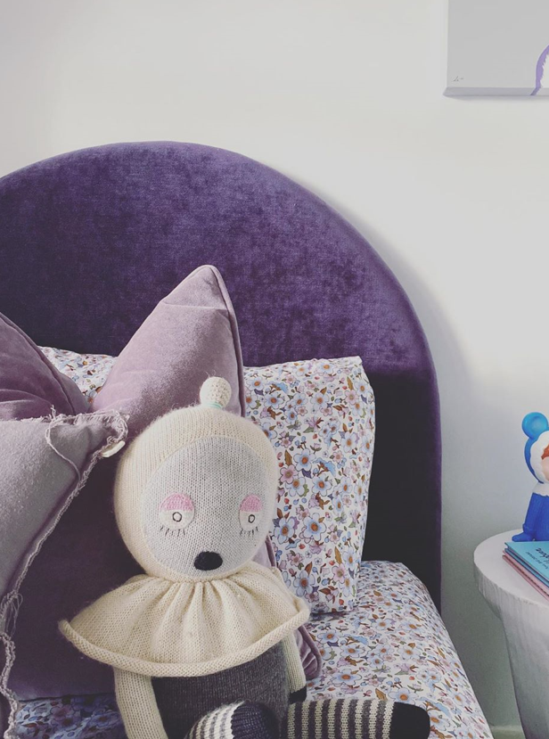 MARTINI CURVED UPHOLSTERED KIDS BEDHEAD 18+ COLOURS Verde Baby