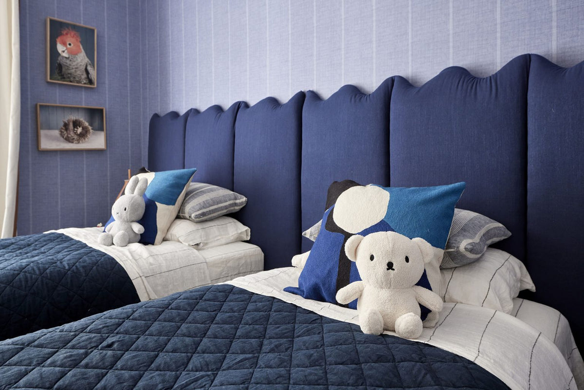 MARTINI OVERSIZED WAVE TOP UPHOLSTERED BEDHEAD 25+ Colours Verde Baby